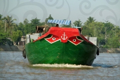 boat-heading-our-way
