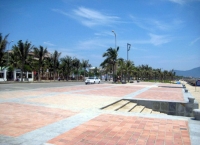 landscaped-beach-area