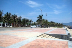 landscaped-beach-area