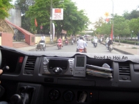 road-to-hoi-an