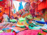 colorful-fabrics