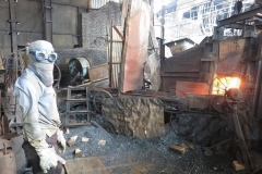 metal-worker-in-factory