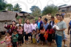 photo-with-villagers