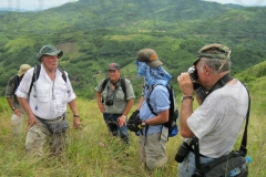 veterans-snapping-photos