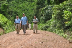 veterans-walking-on-tour