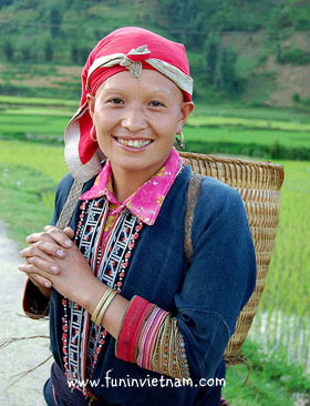 Dao Lady in Sapa Valley
