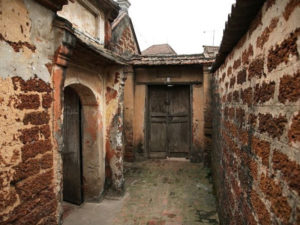 Ancient village and cycling tour in Duong Lam